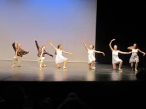 Catherine's Dance Studio, 170 English Landing Drive, Suite 111 Parkville, MO 64152 teaches ballet class to students 3-18. Our ballet students learn ballet in ballet classes that are smaller. Smaller ballet classes provide individual attention. Our ballet classes are taught by ballet class instructors who want their studnets to learn good ballet technique. For a ballet class that is smaller and technique driven, take a ballet class at Catherine's Dance Studio in Parkville, MO